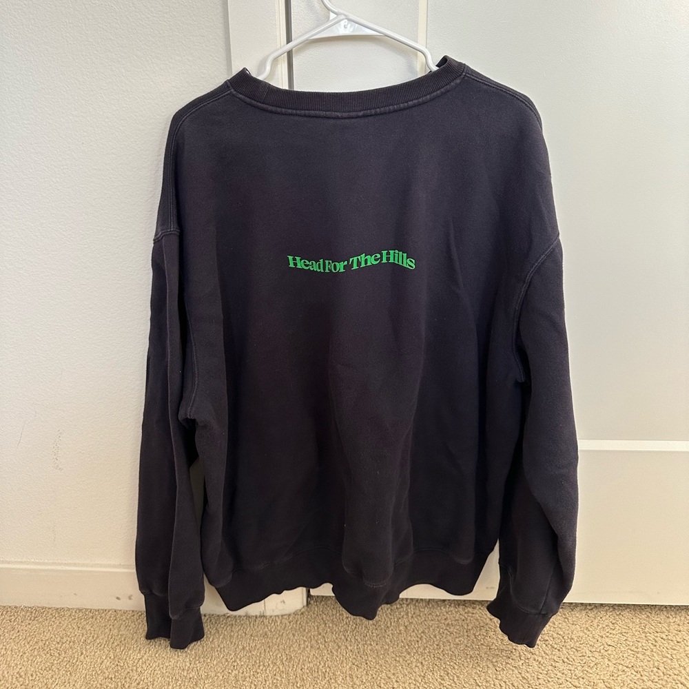 H&M Mountain Head for the Hills Navy Sweater - Picture 3 of 3
